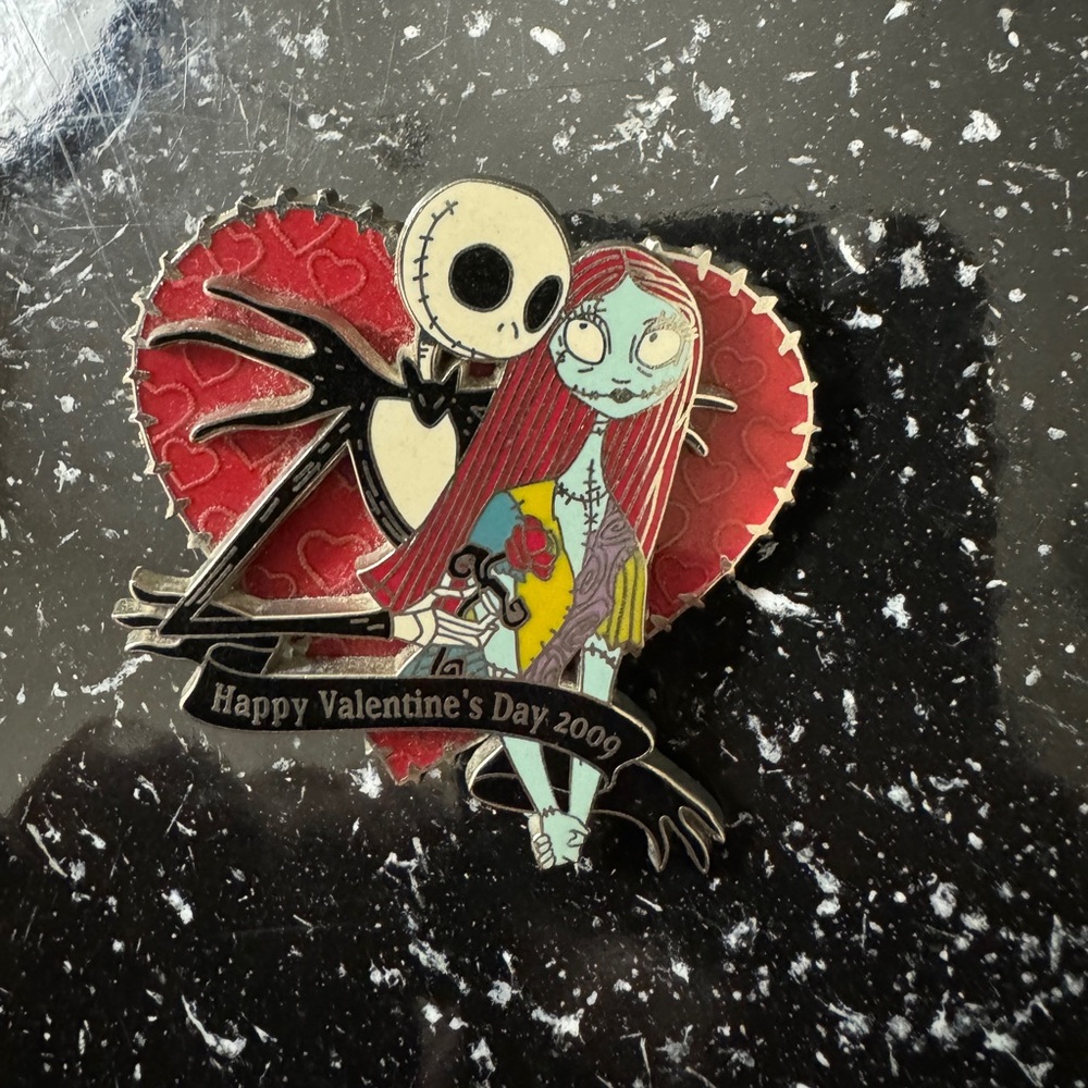 Disney Parks 2009 Valentine’s day Nightmare Before Christmas pin